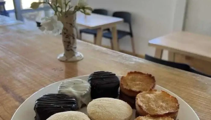 Antojeria Cafe Comida Y Bebida - La Paloma