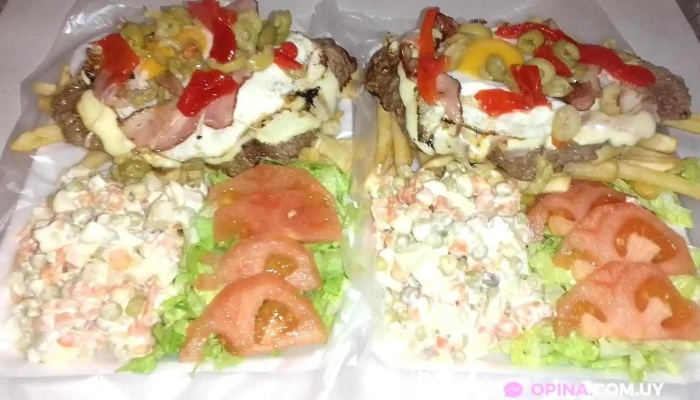 Antojitos Al Toque -  Comida Y Bebida - Montevideo