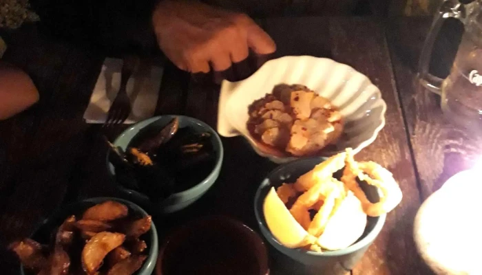 Antonia Bar -  Comentario 1 - La Pedrera