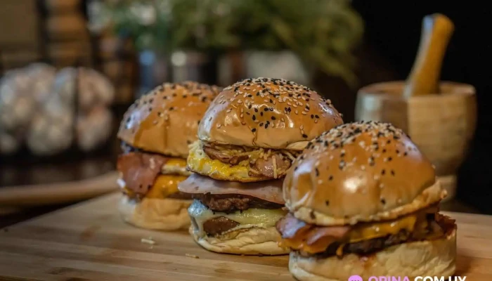 Araguaney Bistro Bar -  Comida Y Bebida - Montevideo