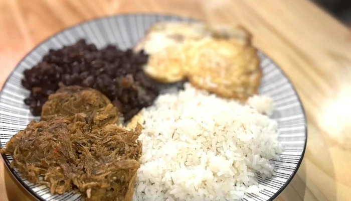 Araguaney Comida Caribena Atlantida Comentario 8 - Atlántida