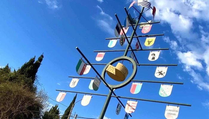 Arbol Cantonal Comentario 1 - Nueva Helvecia