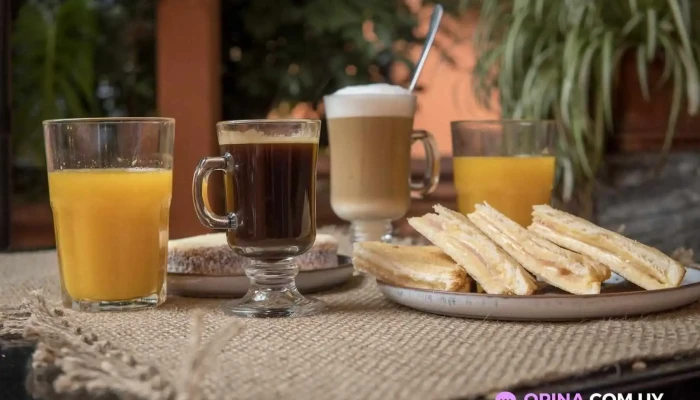 Archies Pizzas Burgers Comida Y Bebida - Col. del Sacramento