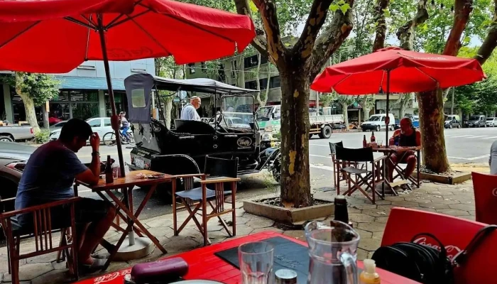 Archies Pizzas Burgers Todas - Col. del Sacramento