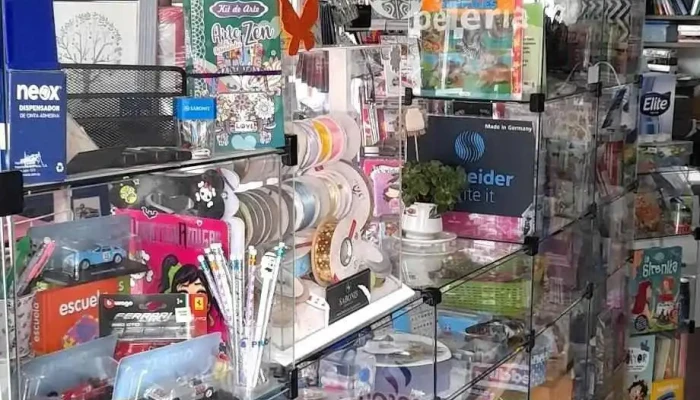 Arte Y Papel -    Salon Y Papeleria Interior - Montevideo