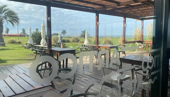 Artico Fast Sea Food Ambiente - Montevideo