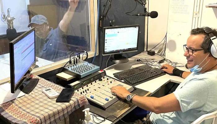 Atlantida Fm 899 Telefono - Atlántida