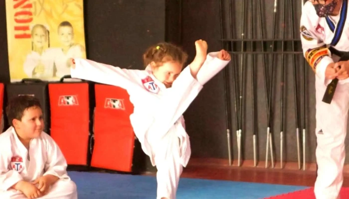 Atlantik Artes Marciales -  Numero - Atl&aacute;ntida