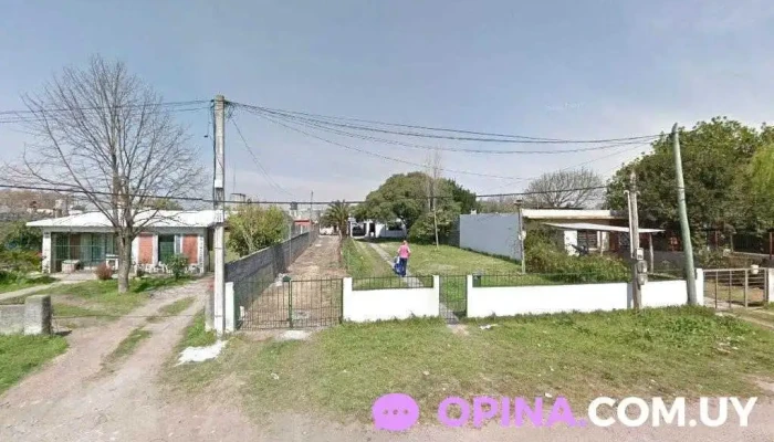 Autoservice/almacen Gasagus - 12300 Montevideo