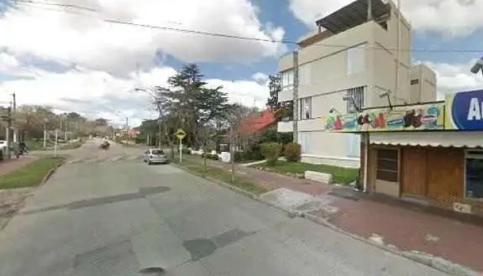 Autoservicio Piriapolis -  Street View Y 360 - Piriápolis