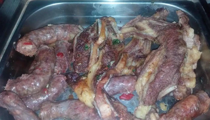 Avenida Italia Y Reus -  Comida Y Bebida - Melo