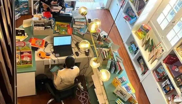 Avista Proyectos Educativos -  Libro - Montevideo