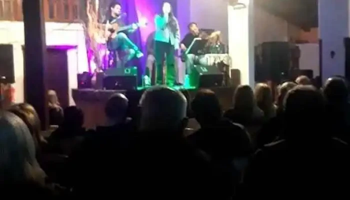 Bagus Burgers Wraps Videos - Barra del Chuy