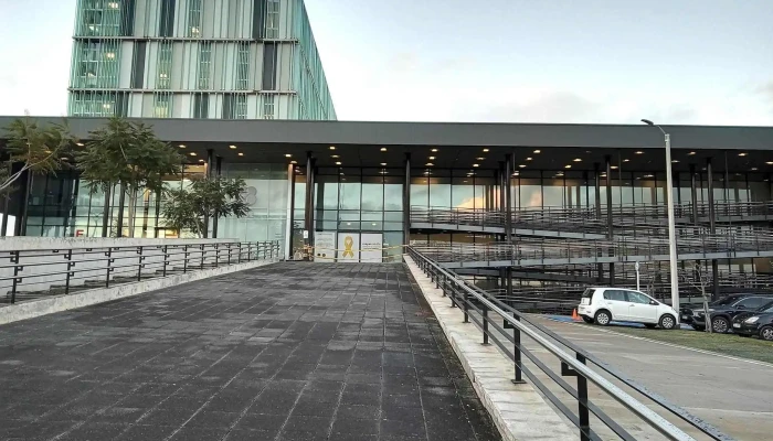 Banco De Seguros Del Estado -  Hospital Todo - Montevideo