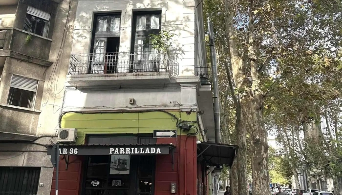 Bar 36 -  Comentario 1 - Montevideo