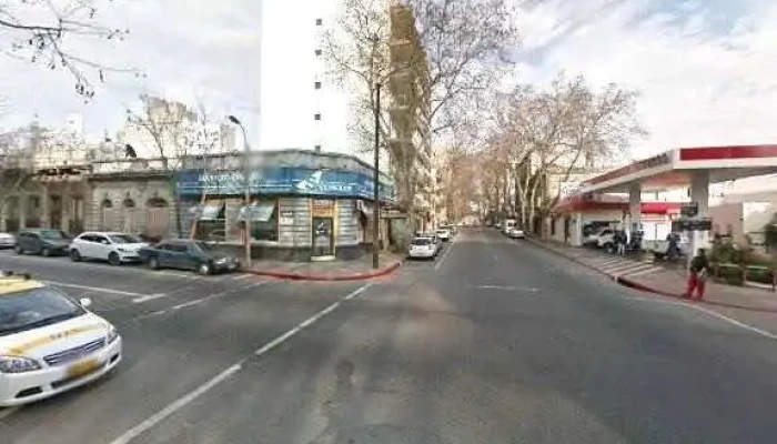 Bar Av Uruguay Street View Y 360 - Montevideo