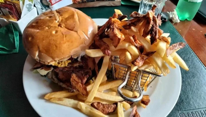 Bar Britanico Sandwich De Pollo - Montevideo