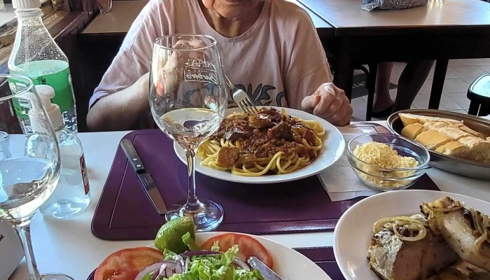 Bar Clavel -  Comentario 1 - Montevideo