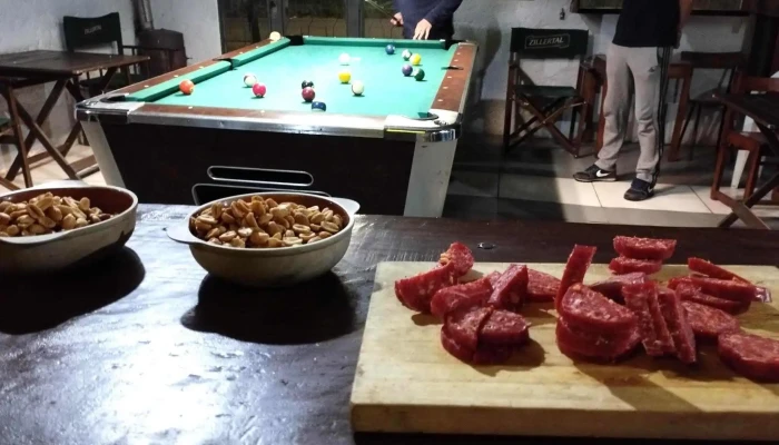 Bar De Gerardo The Pig Comidas Y Bebidas - Estación Atlántida