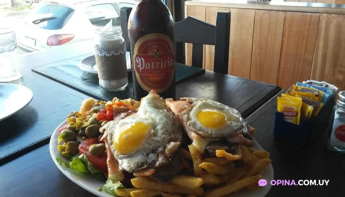 Bar Dublin -  Papas Fritas - Montevideo