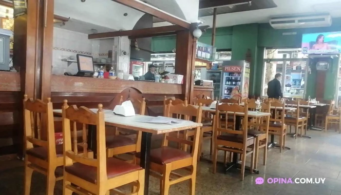 Bar Hispano -  Ambiente - Montevideo