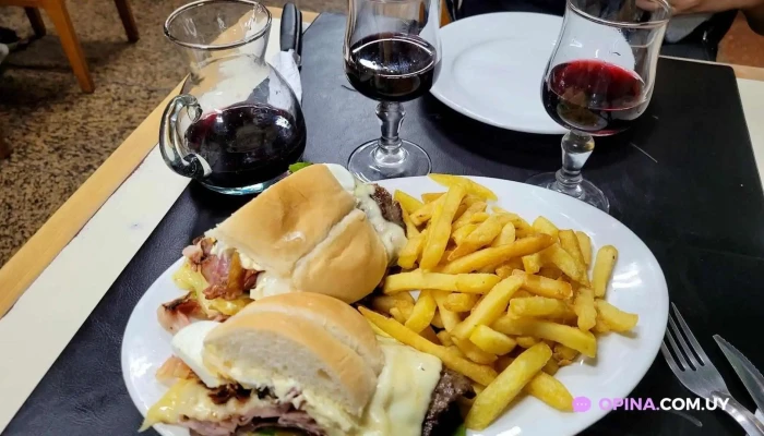 Bar Hispano -  Papas Fritas - Montevideo