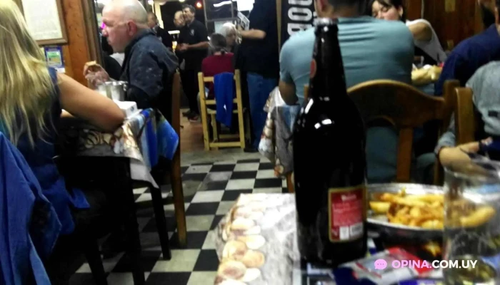 Bar Las Flores -  Videos - Montevideo