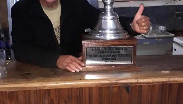 Bar Sede De Club Atletico Progreso Ambiente - Paysandú