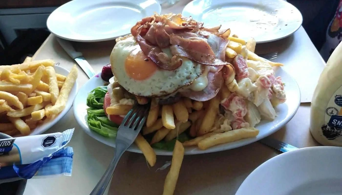 Bar Sporting -  Comidas Y Bebidas - Montevideo