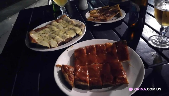 Baraka Resto Pub Y Pizzeria Comidas Y Bebidas - La Floresta