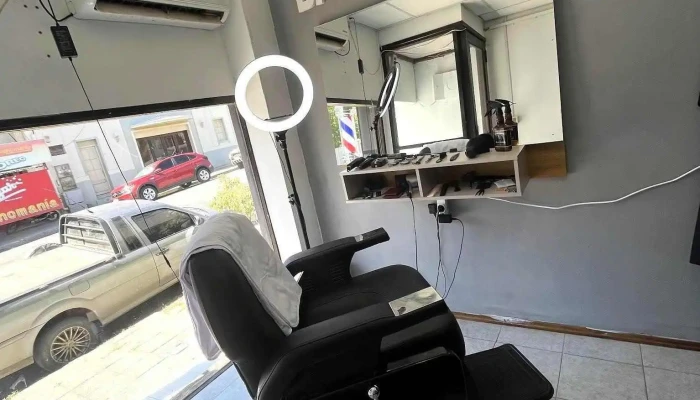 Barber/nay - 75200 Cardona