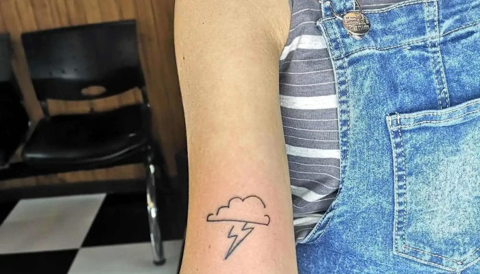 Barbería La Vía - Continuacion Austria Esquina