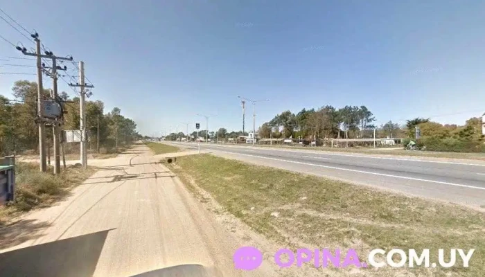 Barbería Mano a Mano - C. Auxiliar