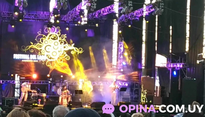 Barros Blancos -  Videos - Barros Blancos