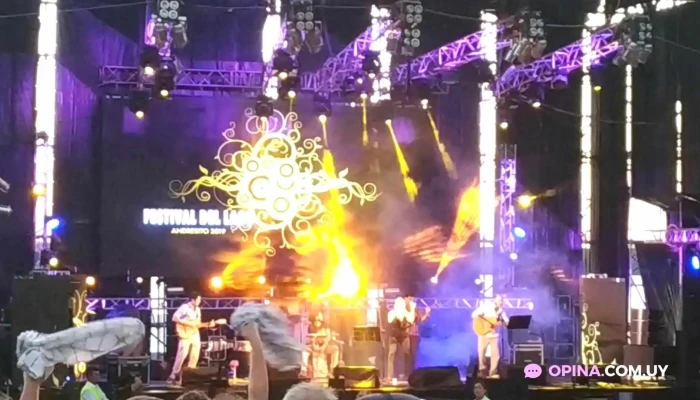 Barros Blancos -  Videos - Barros Blancos