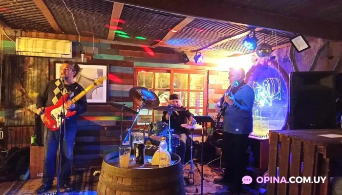 Batuke Bier Haus -  Ambiente - Las Toscas