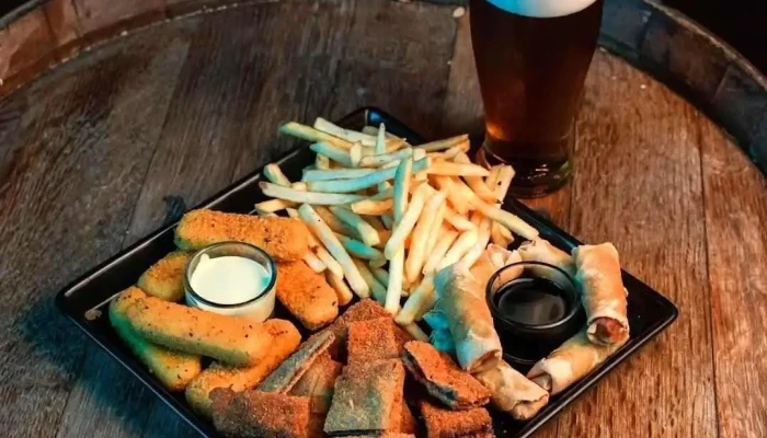 Batuke Bier Haus -  Comida Y Bebida - Las Toscas