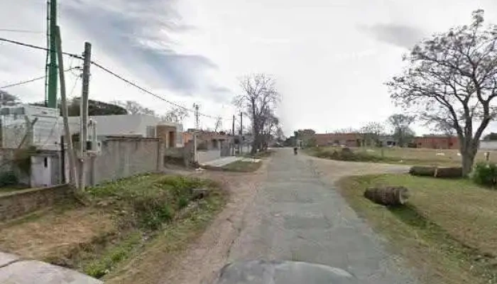 Biblioteca Evaristo Ciganda -  Ubicacion - Santiago Vázquez