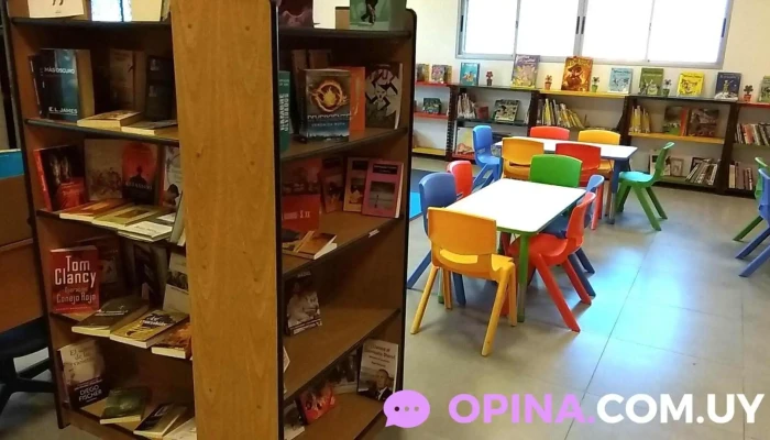 Biblioteca Javier De Viana -  Opiniones - Montevideo