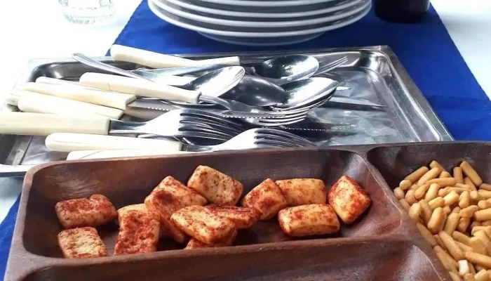 Biblioteca Popular Villa Colon Comida Y Bebida - Montevideo