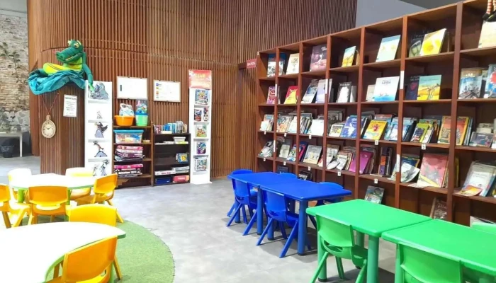 Biblioteca Publica Jose Pedro Varela Del Propietario - Paysandú