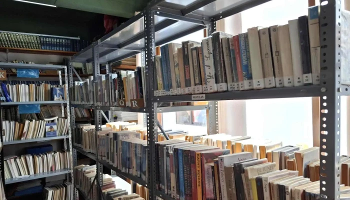 Biblioteca Y Casa De La Cultura Prof Ricardo Leonel Figueredo Mas Recientes - Pan de Azúcar