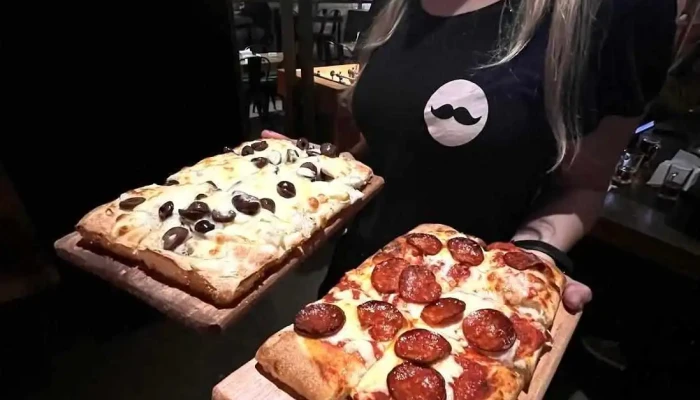 Bigote -  Pizza - Punta del Este