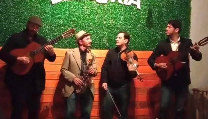 Birreria Santa Lucia Videos - Santa Lucía