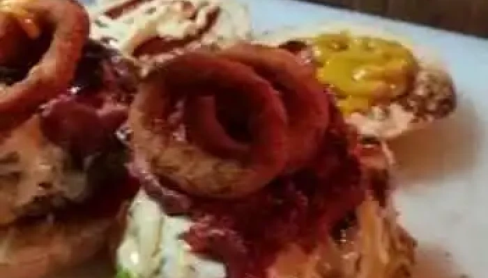 Black White Pizzeria Hamburgueseria Videos - Trinidad