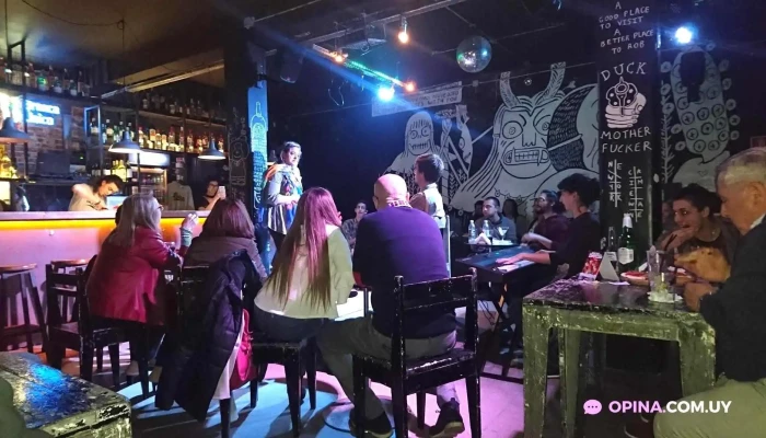 Bluzz Bar -  Ambiente - Montevideo