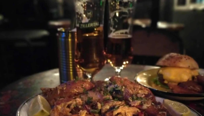 Bluzz Bar -  Comentario 2 - Montevideo