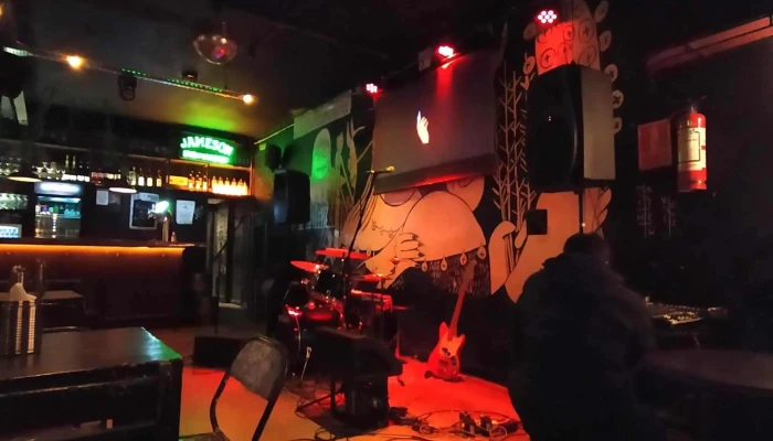 Bluzz Bar -  Comentario 3 - Montevideo