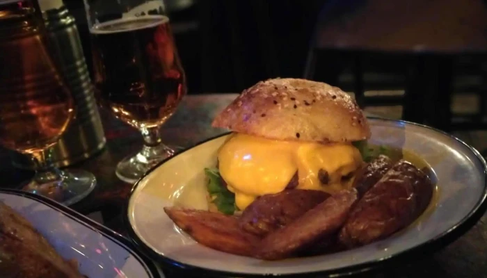 Bluzz Bar -  Comentario 4 - Montevideo