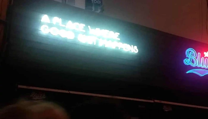 Bluzz Bar -  Comentario 5 - Montevideo